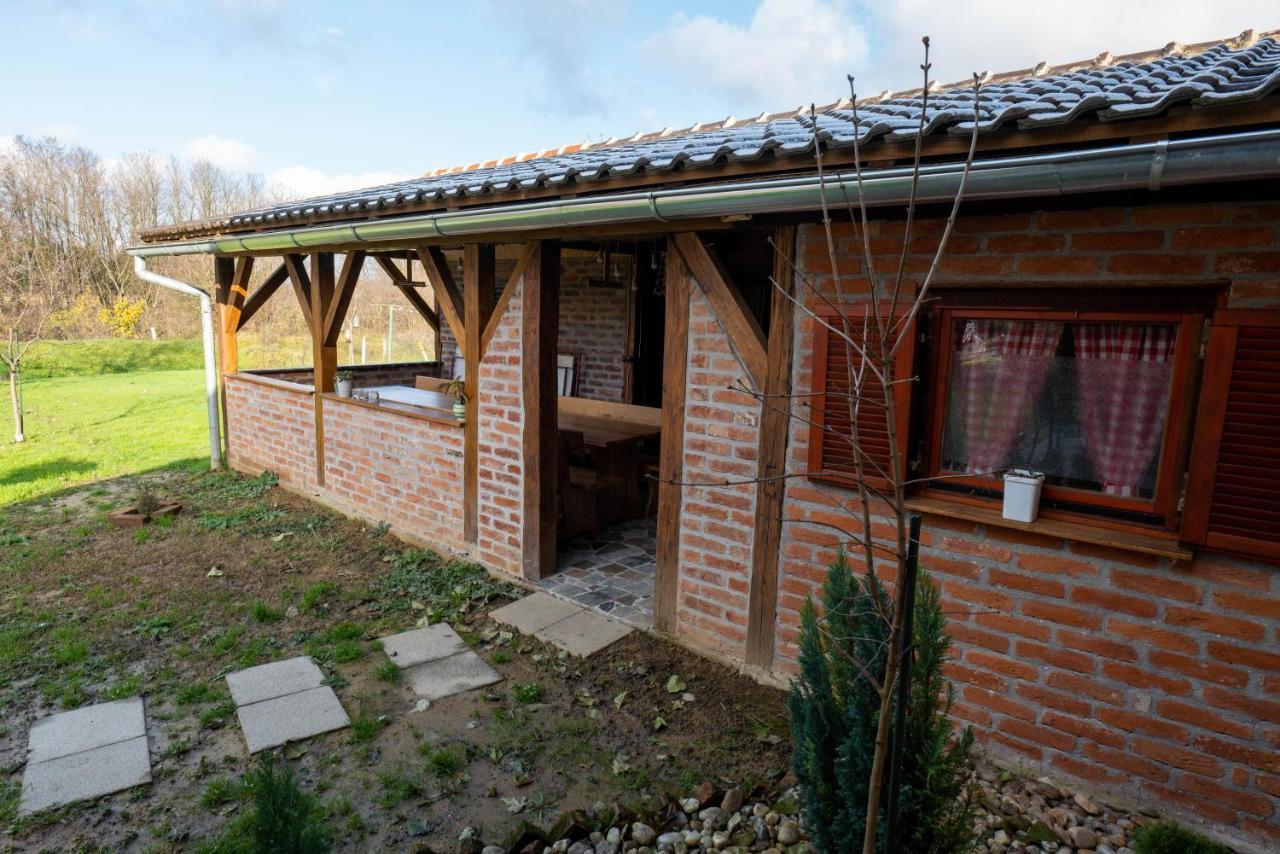 Studio Apartmani "Stimac" Garesnica Exterior foto